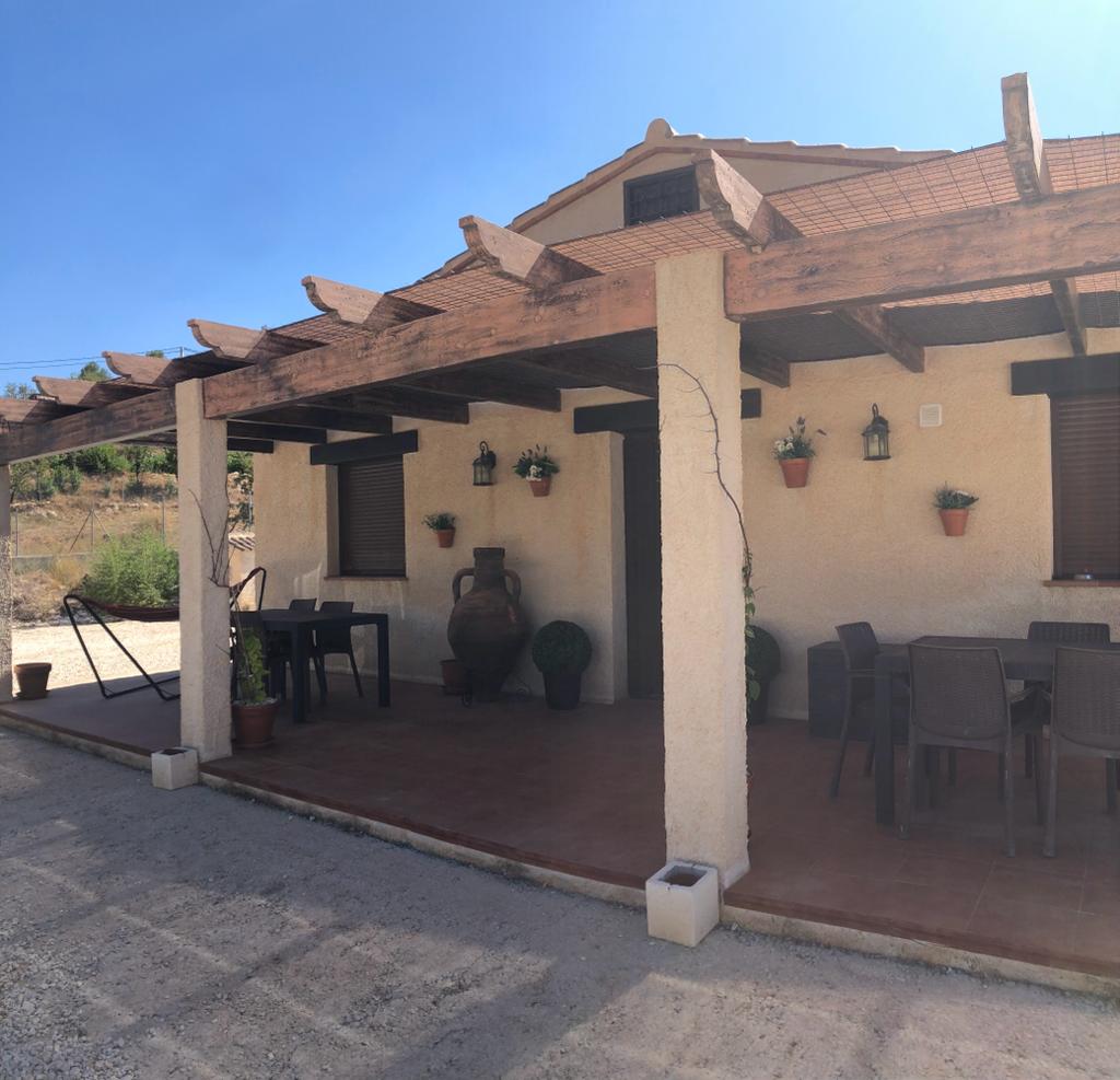 Villa de 1 dormitorio y 1 baño con piscina con mucho terreno en Vélez-Blanco