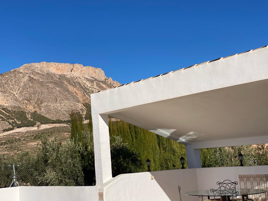 Mooie villa met 3 slaapkamers en 2 badkamers met zwembad in een prachtige omgeving in de buurt van Vélez Blanco
