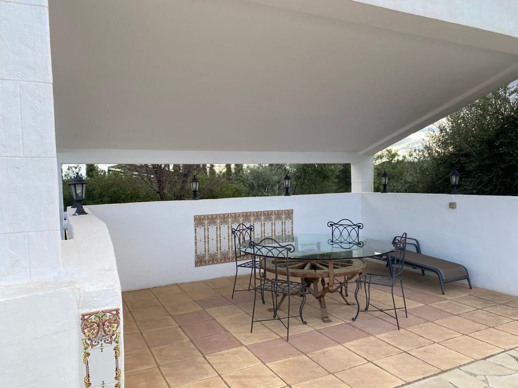 Hermosa villa de 3 dormitorios y 2 baños con piscina en un entorno encantador cerca de Vélez Blanco