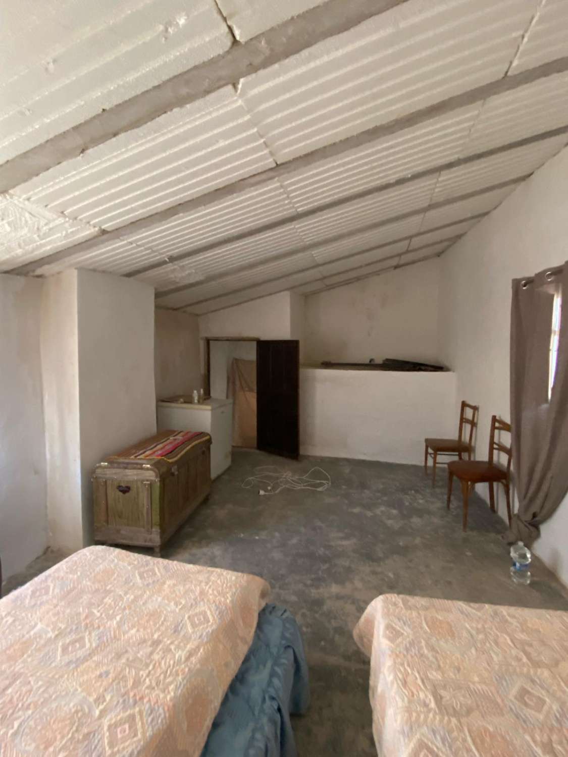 Casa de 3 dormitorios en el pueblo de Vélez Blanco con amplio espacio exterior