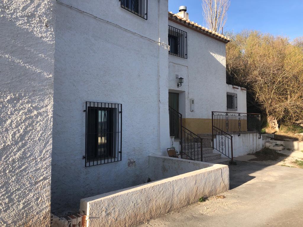 Large 6 Bed, 2 Bath reformed country house with a working flour mill, land and outbuildings in Velez-Blanco