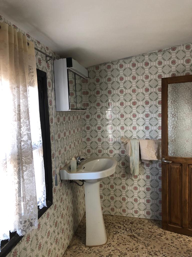 Large renovated country house with land in Vélez-Blanco