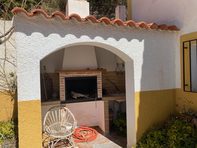 Large renovated country house with land in Vélez-Blanco