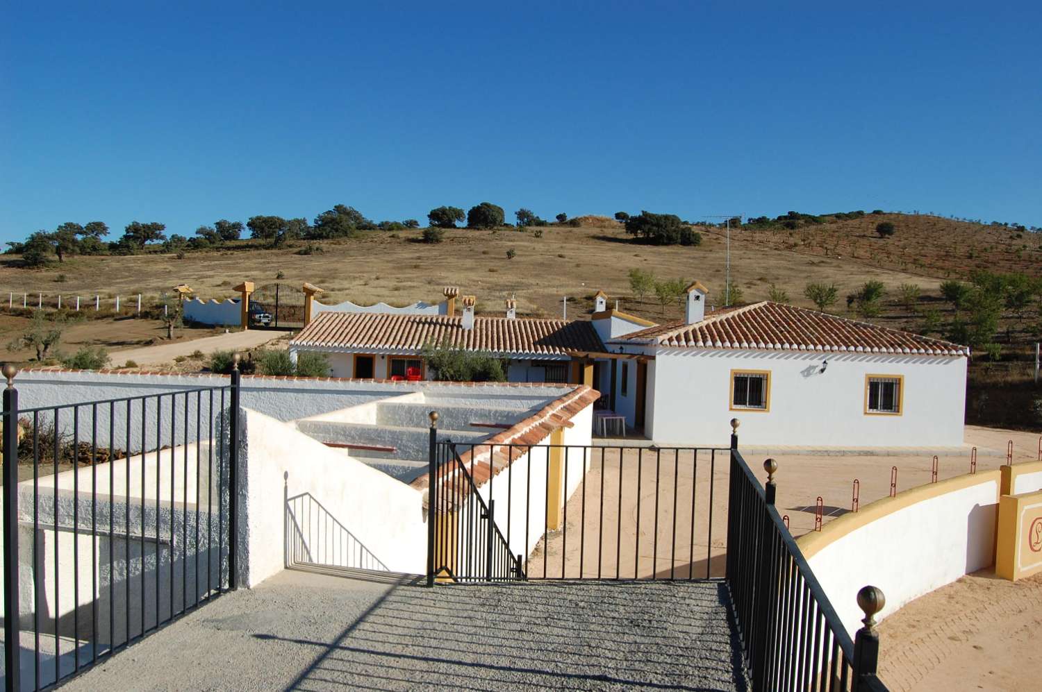 Amazing country Property with corrals and stables,  near Chirivel