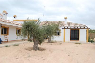 Amazing country Property with corrals and stables,  near Chirivel