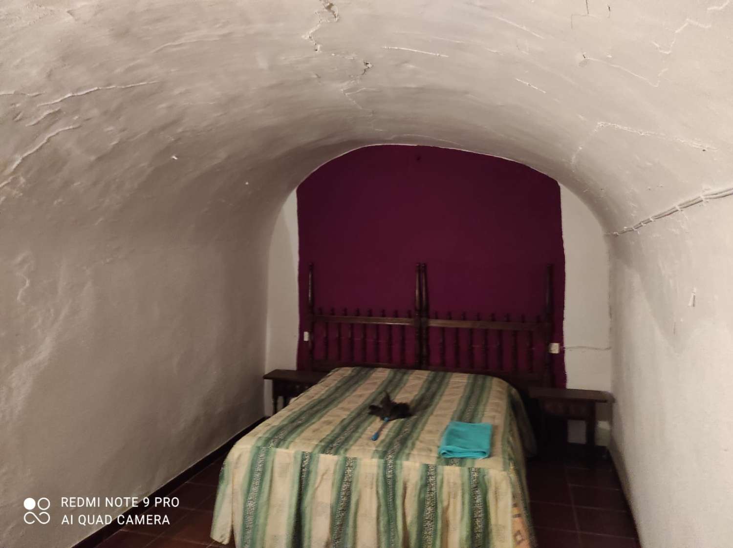 Casa Cueva de 3 dormitorios y 1 baño para reformar en Cúllar