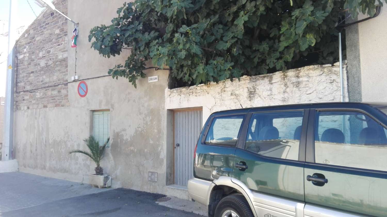 Buena relación calidad-precio y gran casa adosada en El Chive