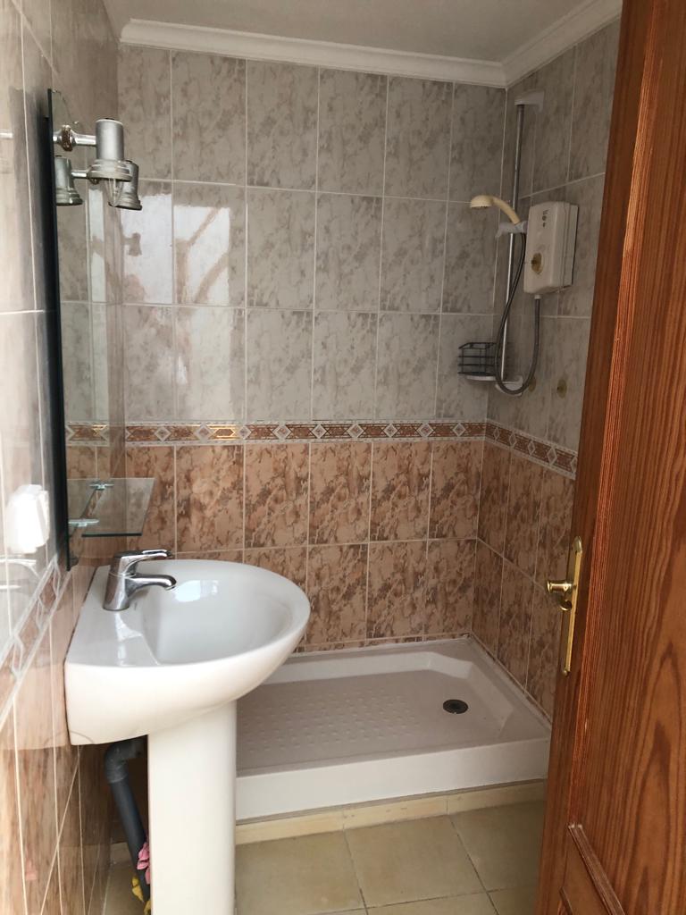 Large 4 bedroom 2 bathroom house for rent