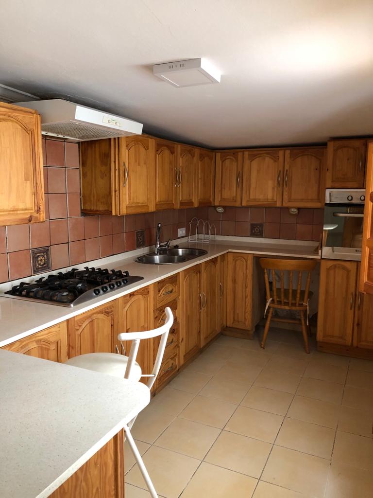 Large 4 bedroom 2 bathroom house for rent