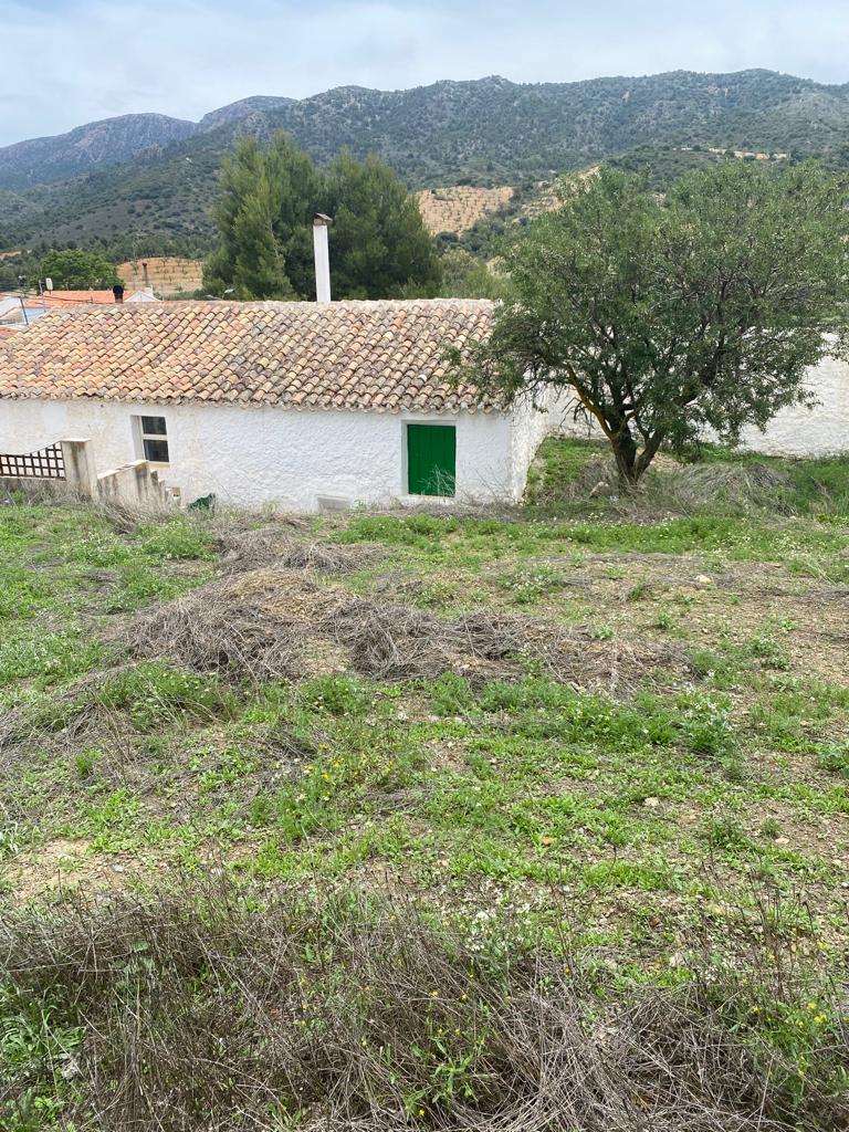 Casa de Pueblo de 3 Dormitorios y 1 Baño, La Mata, Vélez-Rubio