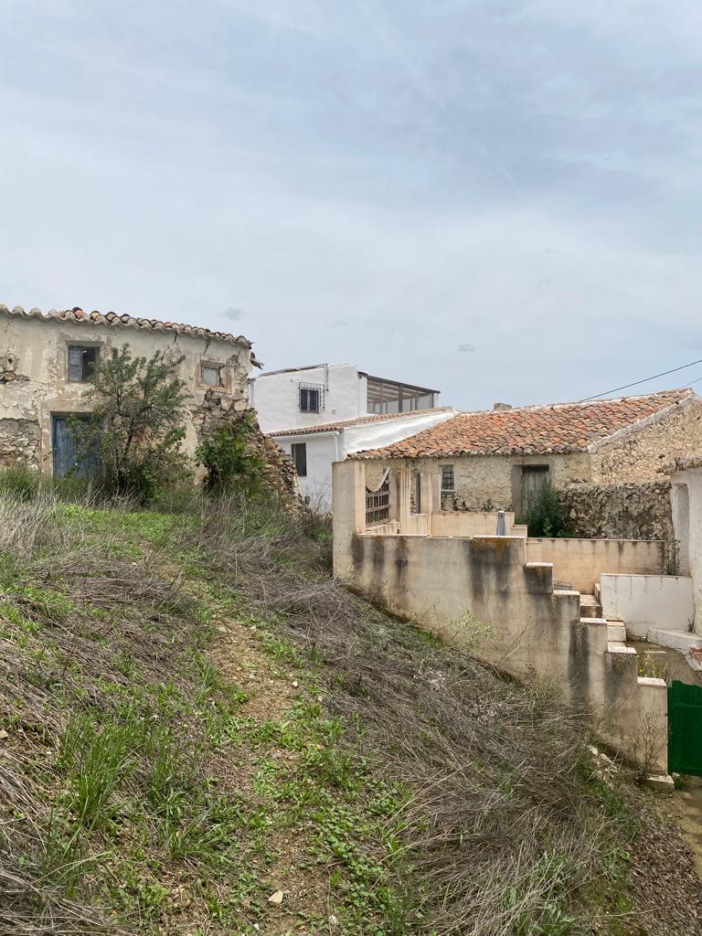 Casa de Pueblo de 3 Dormitorios y 1 Baño, La Mata, Vélez-Rubio