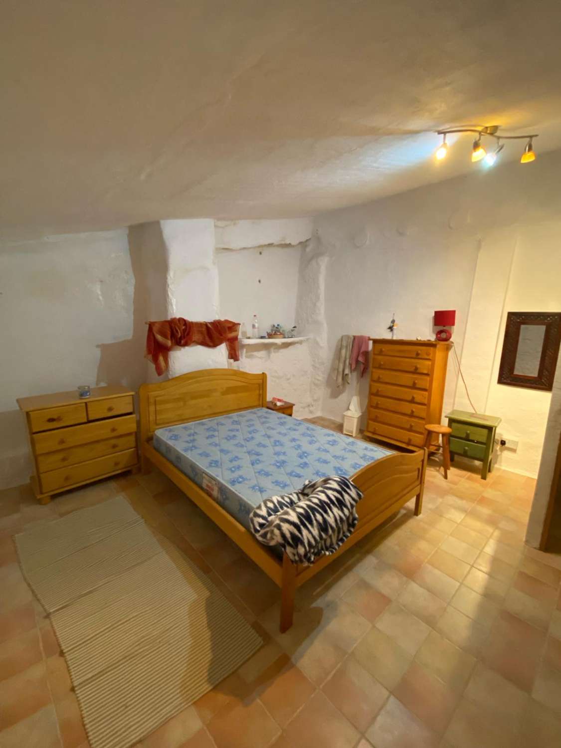 Reformed 2 Bed ,1 Bath Village House in Velez- Rubio