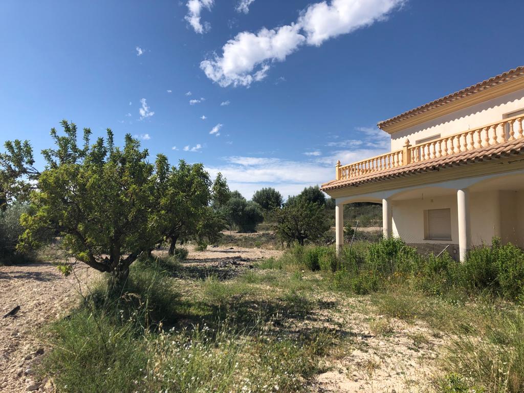 Casa de 5 Hab. 2 Baños con Garaje en Velez- Blanco