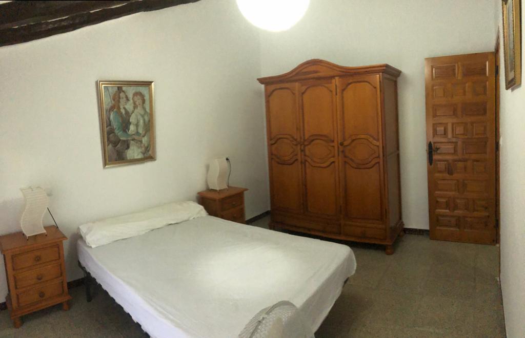 Casa Adosada con Garaje en Vélez- Blanco