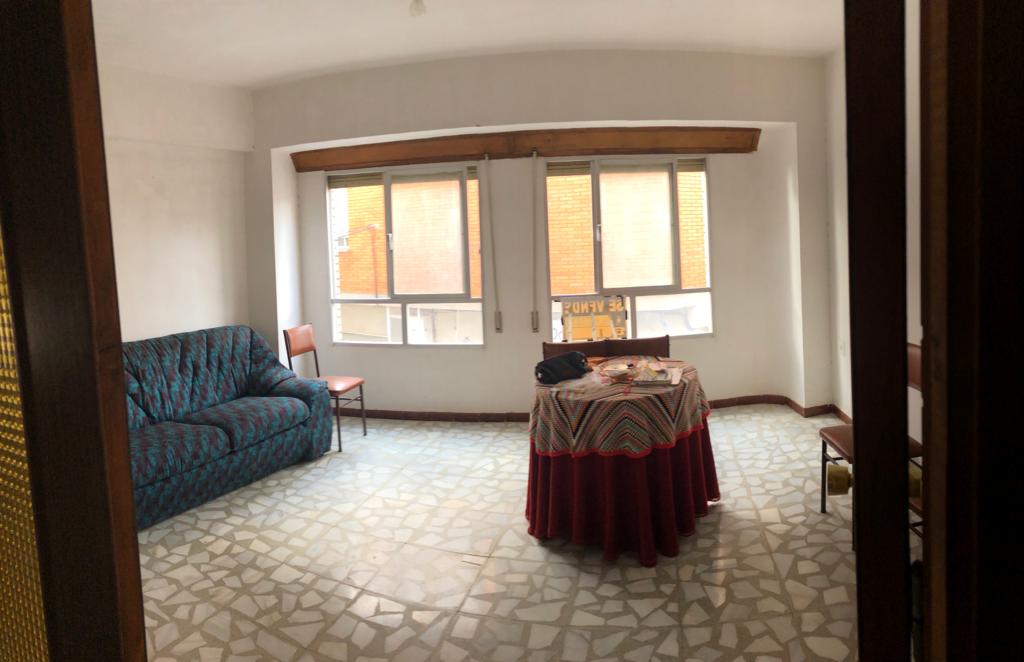 Casa de 4 Plantas, 3 Dormitorios y 1 Baño con Garaje en Velez- Rubio