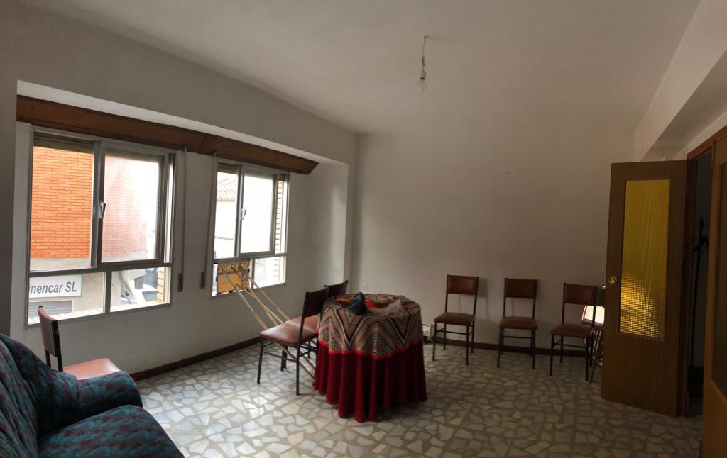 Casa de 4 Plantas, 3 Dormitorios y 1 Baño con Garaje en Velez- Rubio
