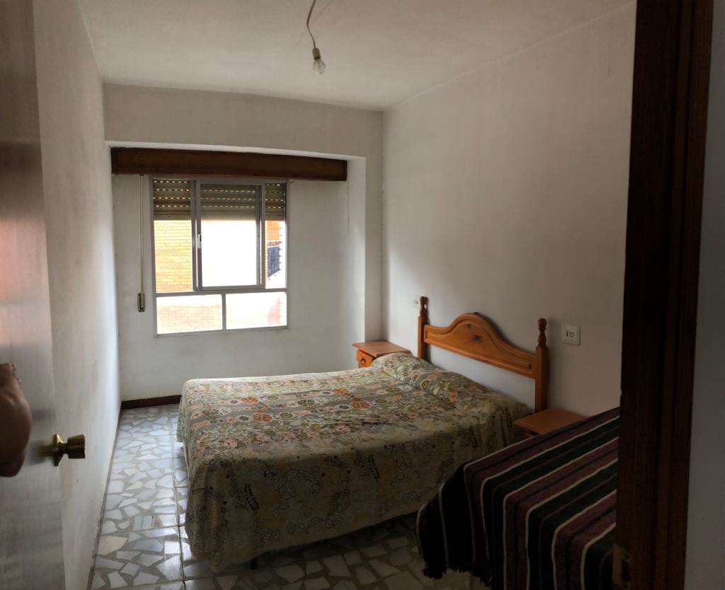Casa de 4 Plantas, 3 Dormitorios y 1 Baño con Garaje en Velez- Rubio