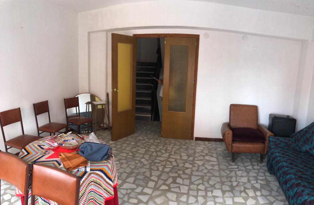 Casa de 4 Plantas, 3 Dormitorios y 1 Baño con Garaje en Velez- Rubio