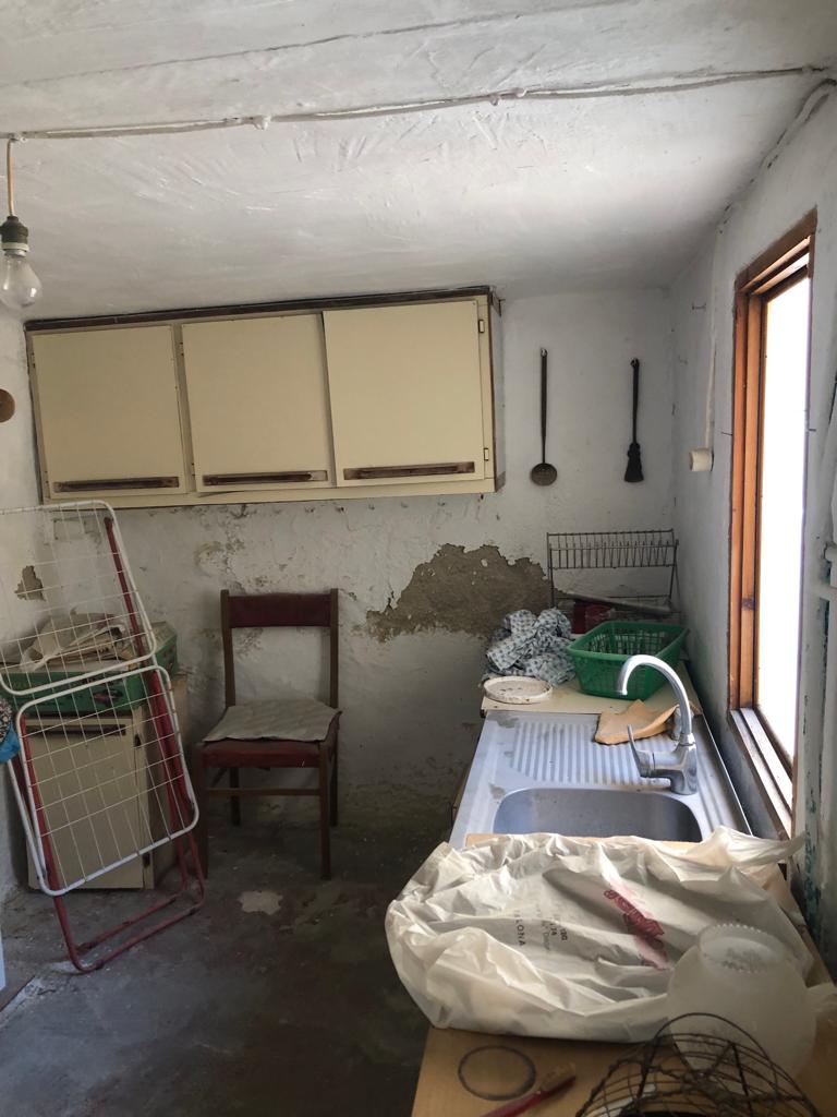 Casa Adosada de 3 Dormitorios y 2 Baños en Vélez-Blanco