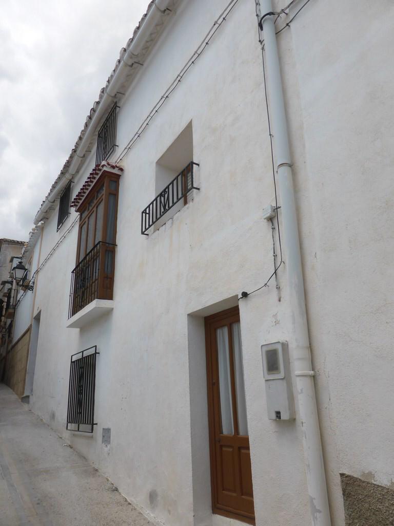 Town House with 3 Beds and 2 Baths in Velez-Blanco