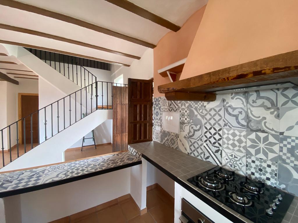 Hermosa Casa de Campo de 3 Dormitorios y 3 Baños en un entorno increíble en Vélez-Blanco