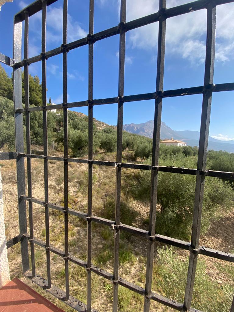 Hermosa Casa de Campo de 3 Dormitorios y 3 Baños en un entorno increíble en Vélez-Blanco