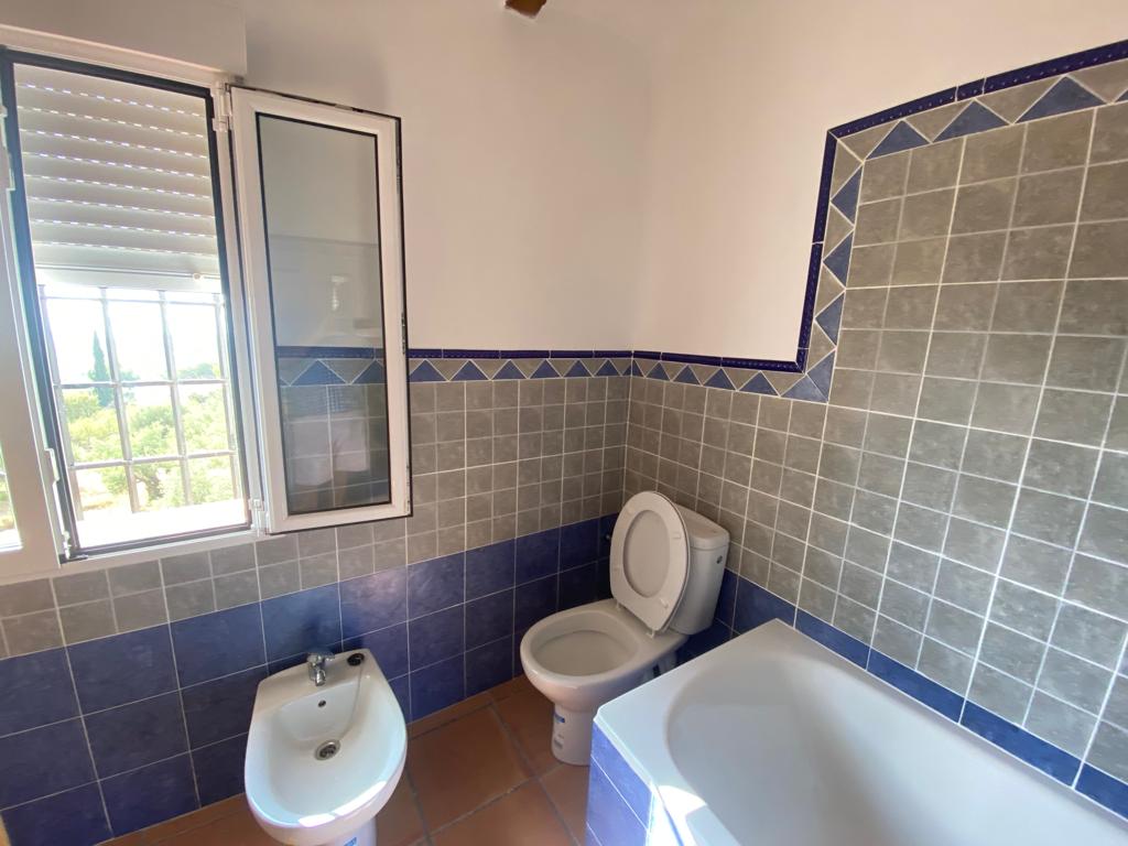 Hermosa Casa de Campo de 3 Dormitorios y 3 Baños en un entorno increíble en Vélez-Blanco