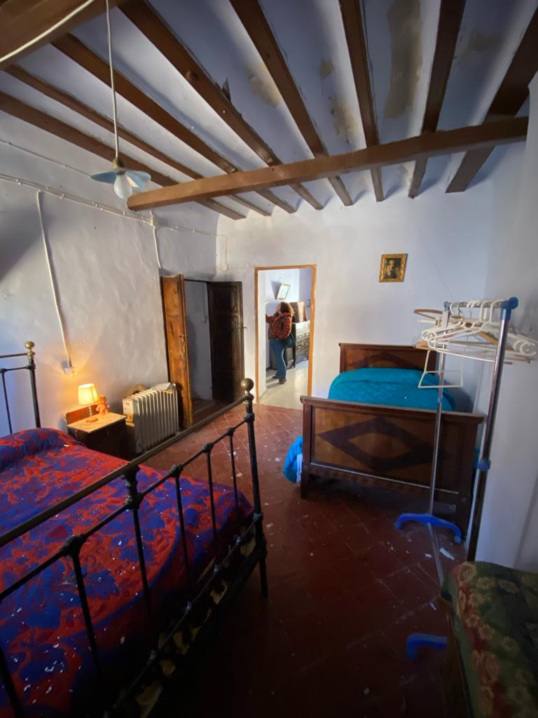 Amplia casa adosada en Vélez-Blanco