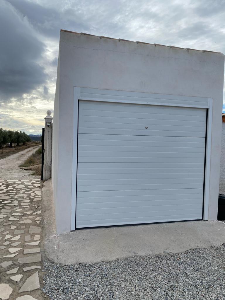 Mooie villa met 3 slaapkamers en 2 badkamers met zwembad in een prachtige omgeving in de buurt van Vélez Blanco