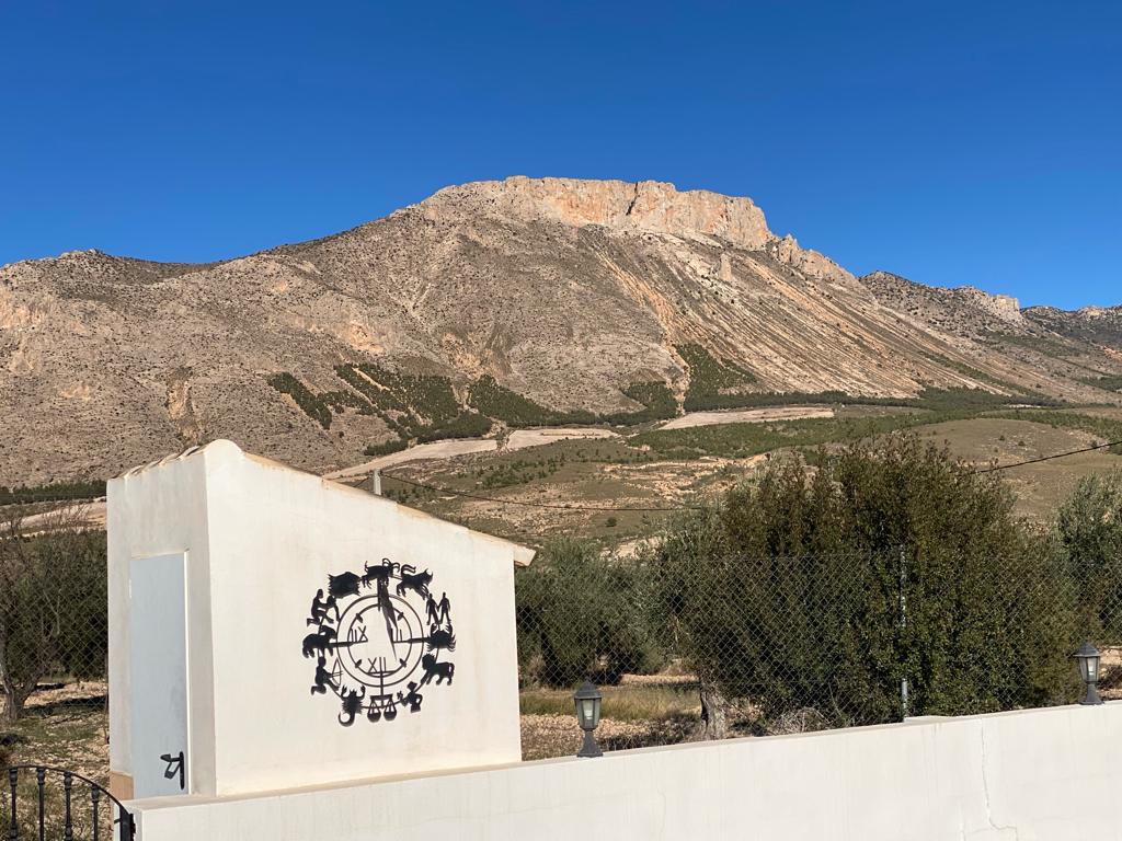 Hermosa villa de 3 dormitorios y 2 baños con piscina en un entorno encantador cerca de Vélez Blanco