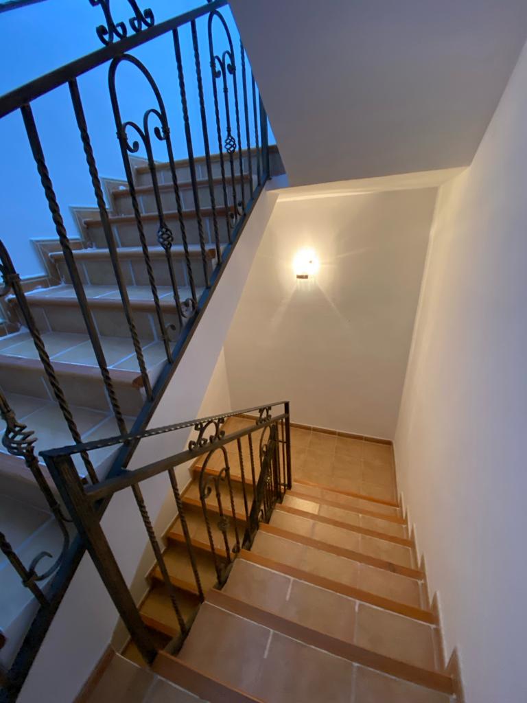 Casa de 4 dormitorios y 4 baños en Freila
