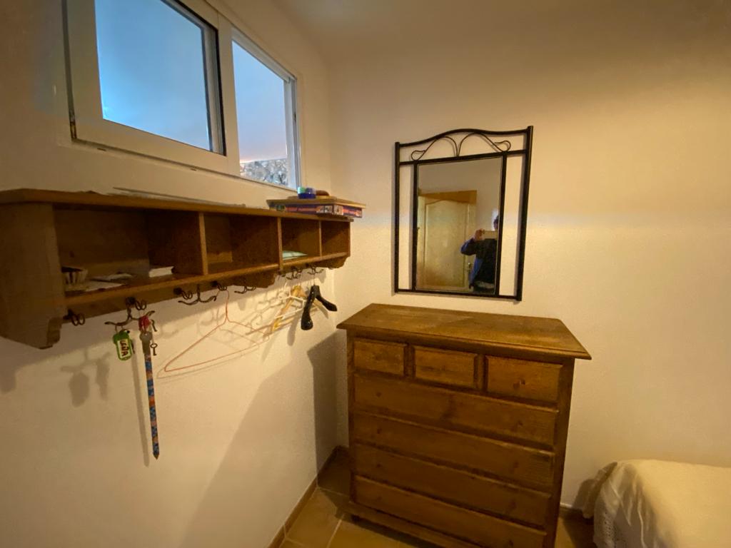 Casa de 4 dormitorios y 4 baños en Freila