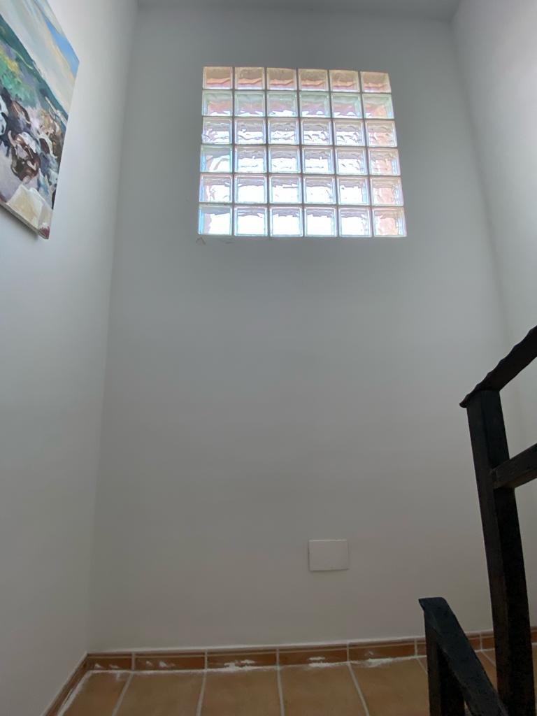 Casa de 4 dormitorios y 4 baños en Freila