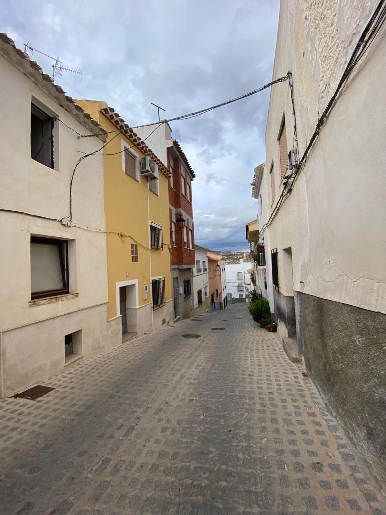 Casa adosada final de 3 Dormitorios y 1 Baño en Vélez-Rubio