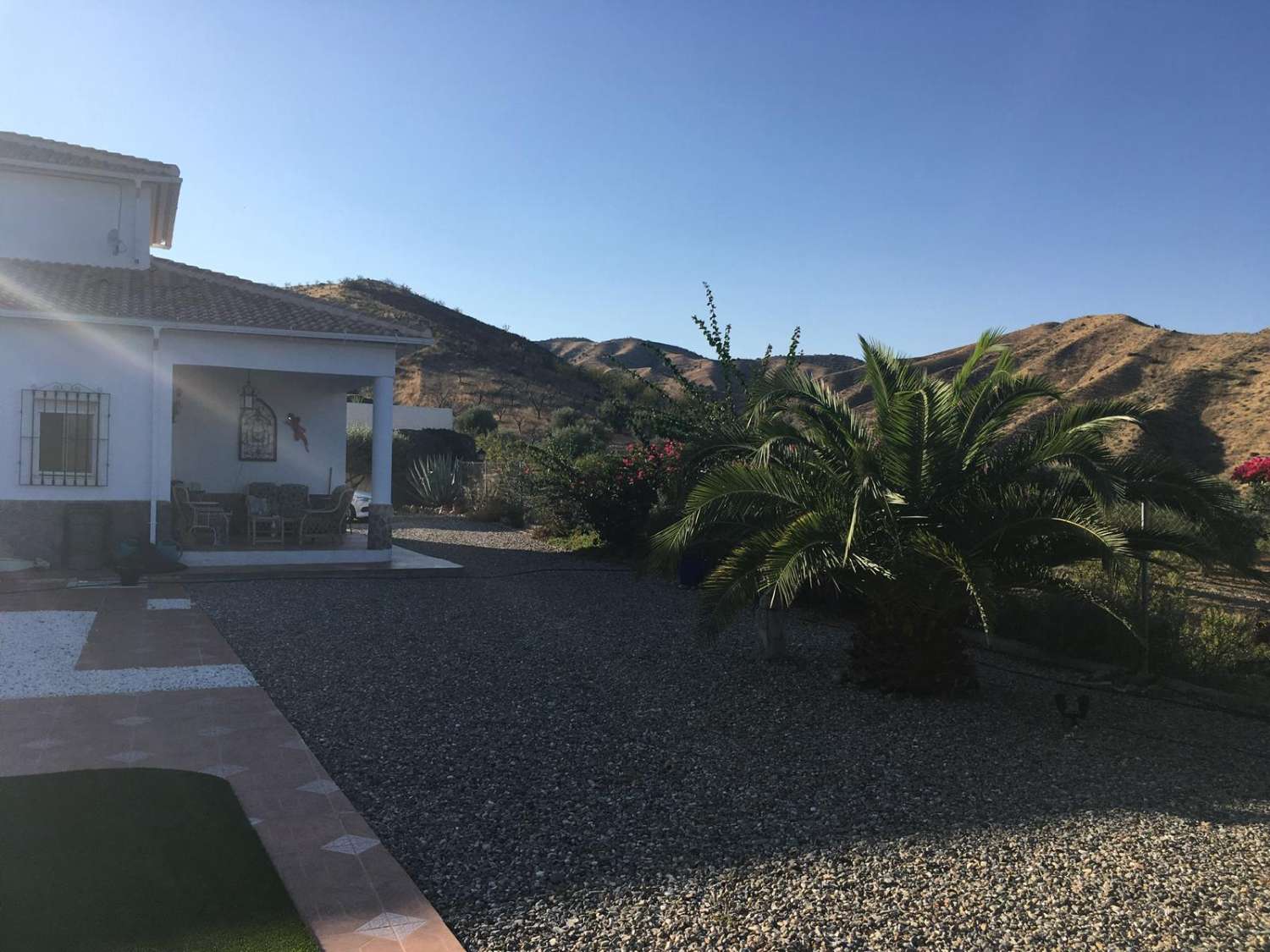 Gran villa de primera calidad con piscina y vistas.