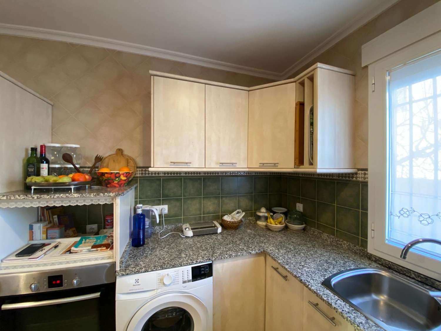 Casa, 4 Dormitorios, 3 Baños, en Baza