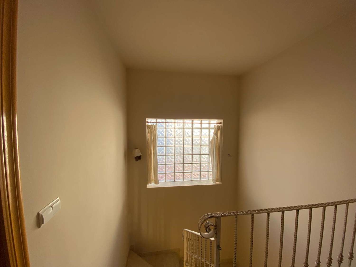 Casa, 4 Dormitorios, 3 Baños, en Baza