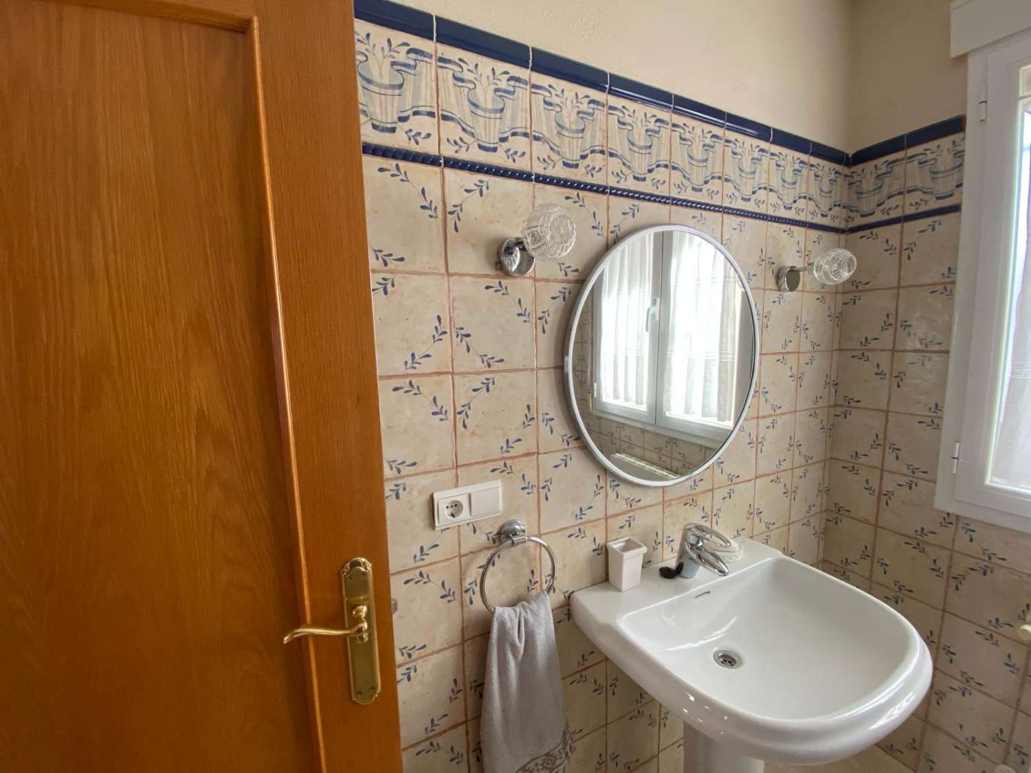 Casa, 4 Dormitorios, 3 Baños, en Baza