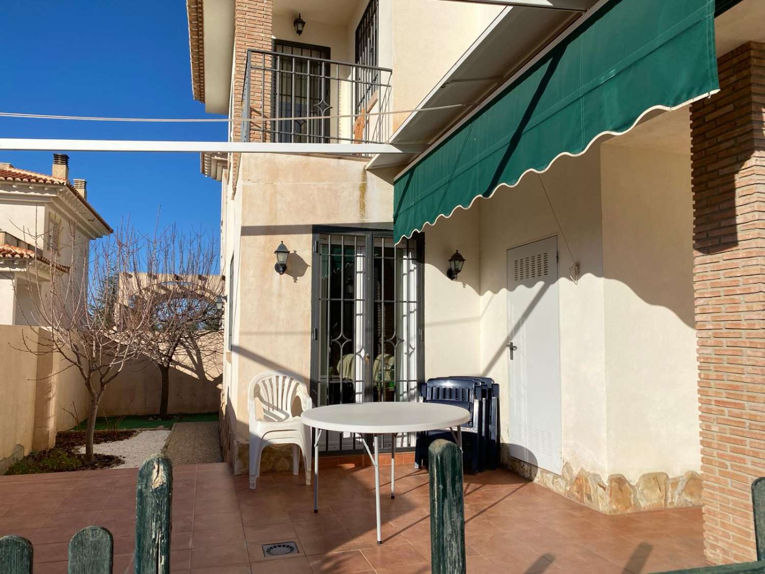 Casa, 4 Dormitorios, 3 Baños, en Baza