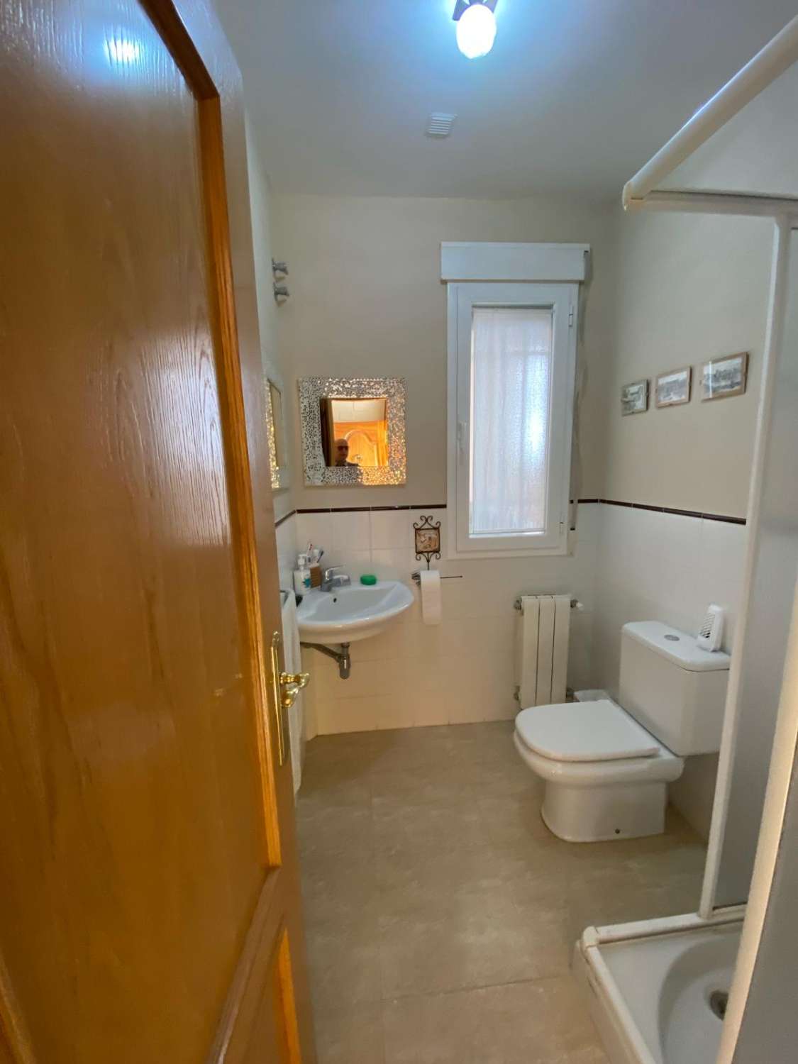 Casa, 4 Dormitorios, 3 Baños, en Baza