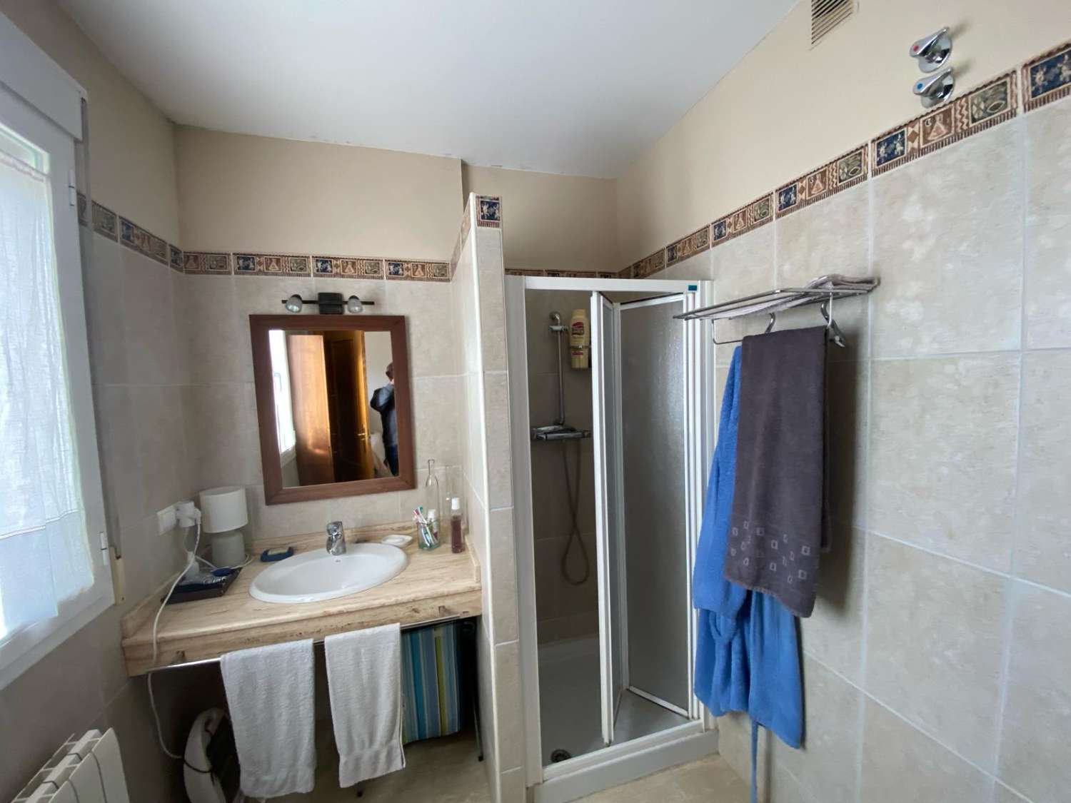 Casa, 4 Dormitorios, 3 Baños, en Baza