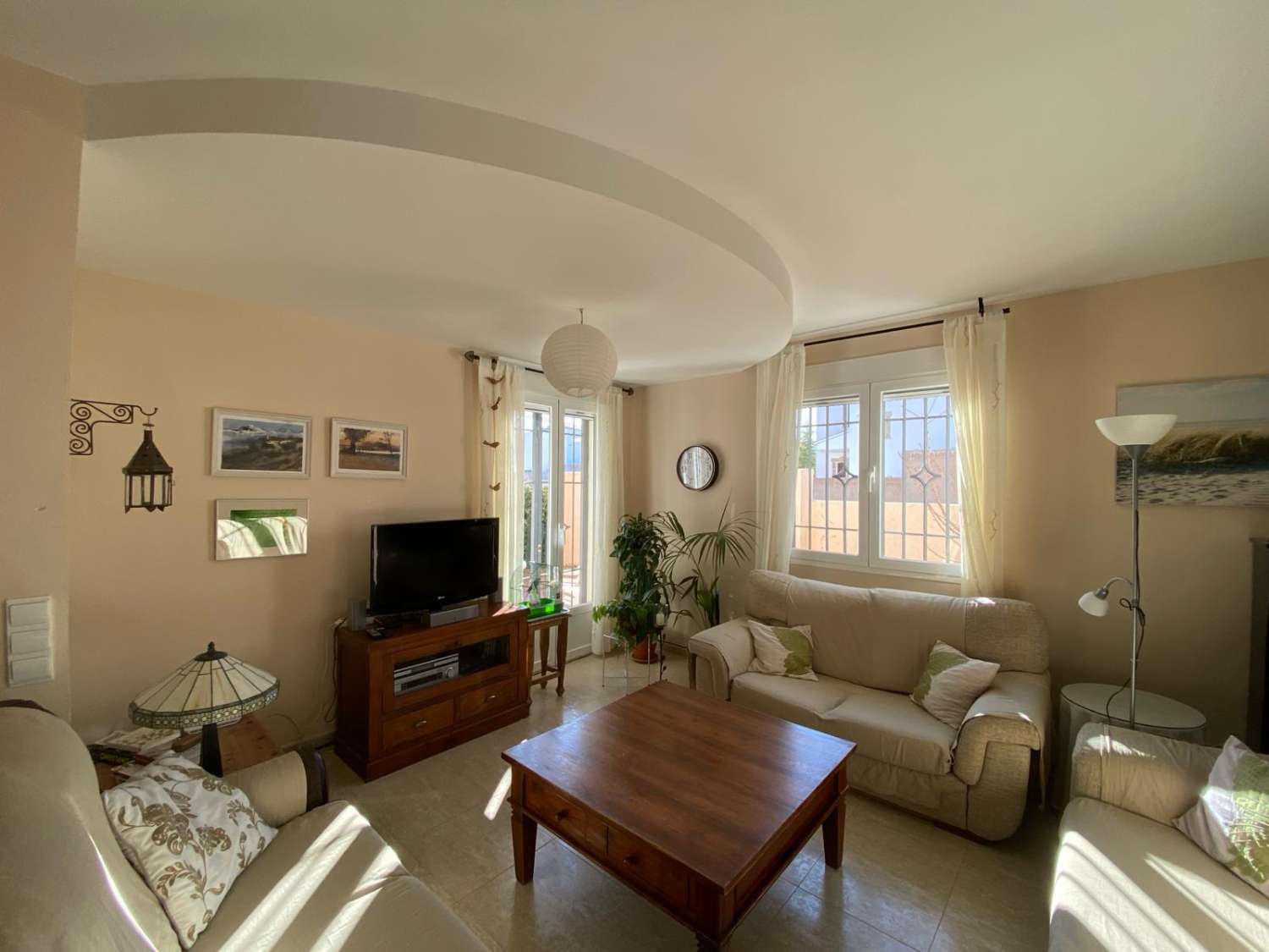 Casa, 4 Dormitorios, 3 Baños, en Baza