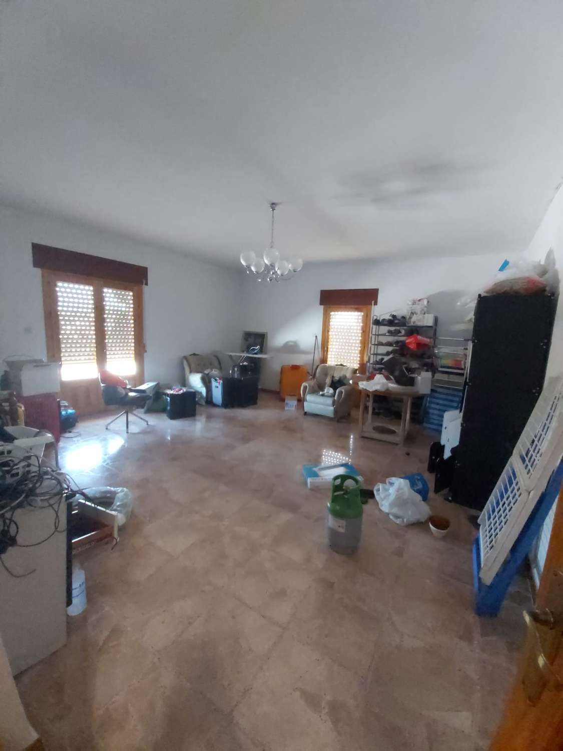 Luxury 10 bed, 2 bath house in Benamaurel