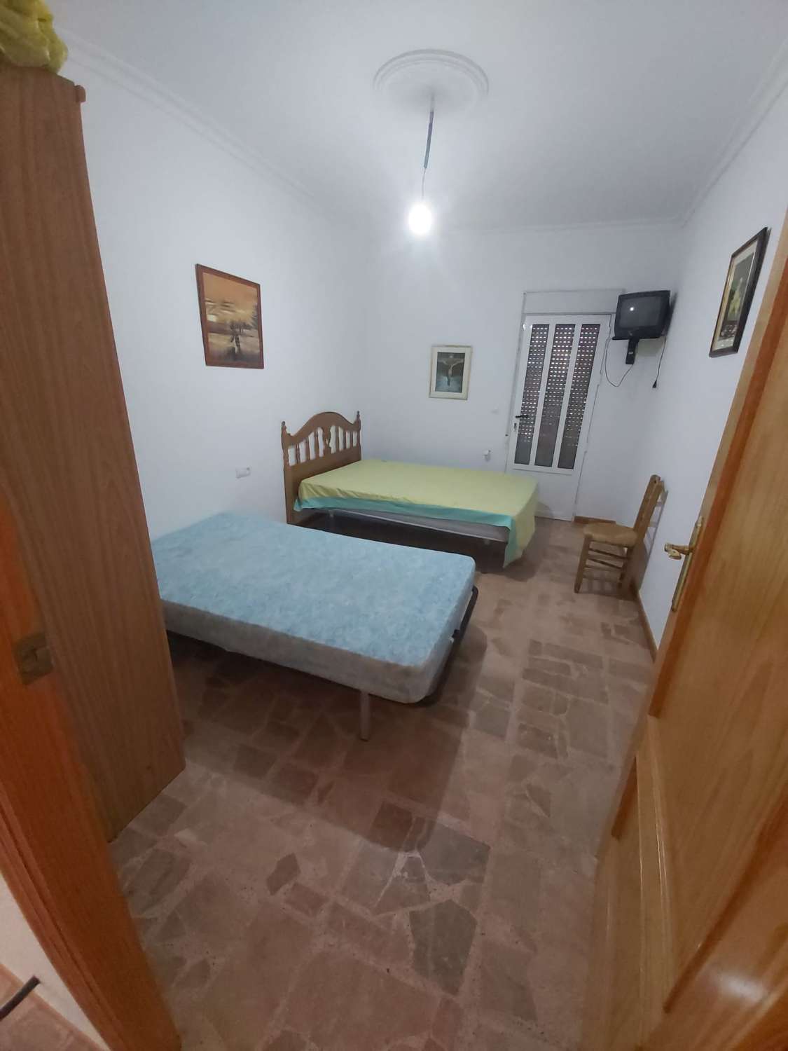 Luxury 10 bed, 2 bath house in Benamaurel