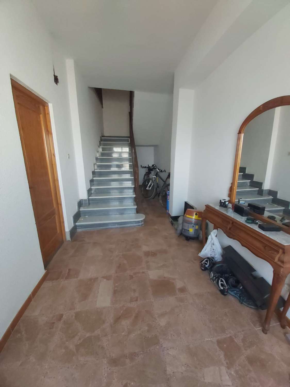 Luxury 10 bed, 2 bath house in Benamaurel