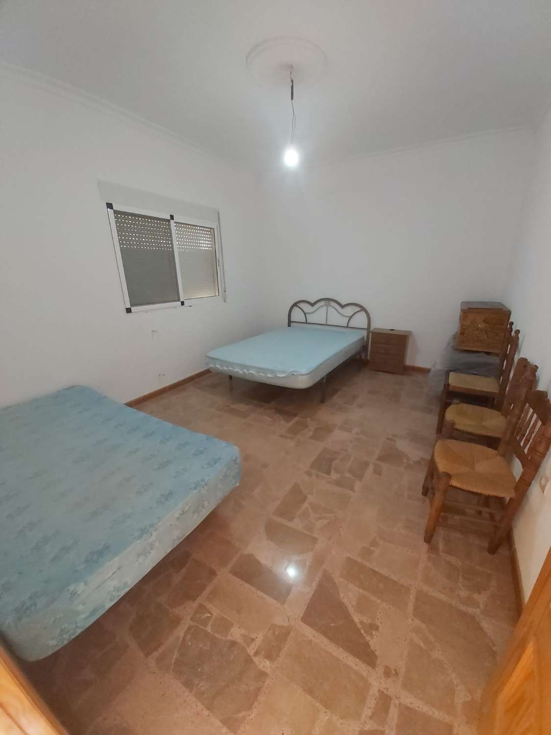 Luxury 10 bed, 2 bath house in Benamaurel