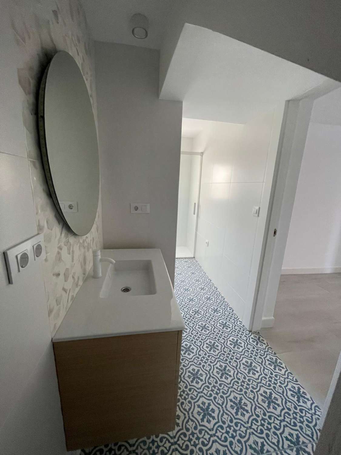 Bel appartement réformé de 2 chambres, 1 salle de bain au rez-de-chaussée avec jardin patio - Velez Rubio