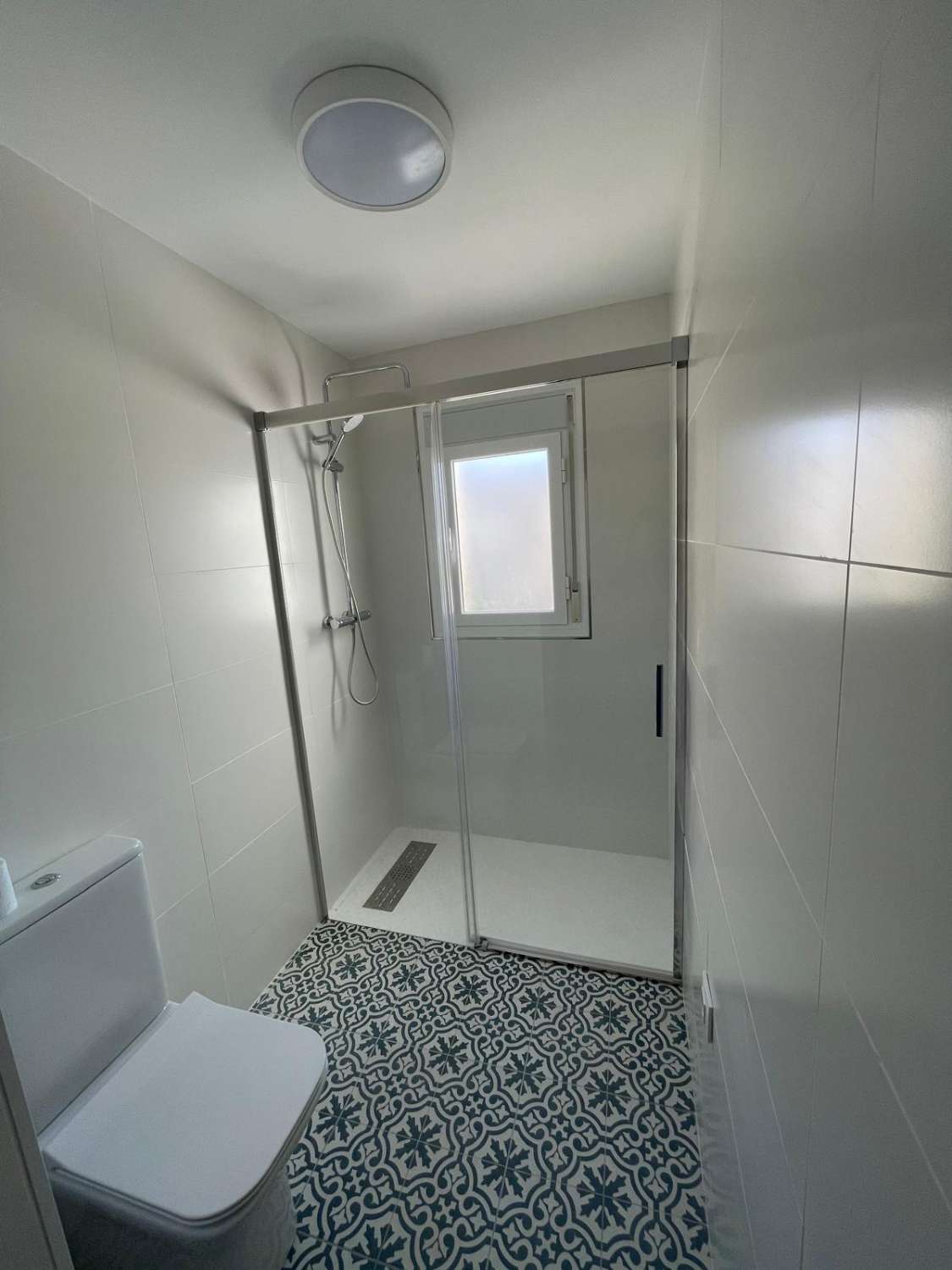 Bel appartement réformé de 2 chambres, 1 salle de bain au rez-de-chaussée avec jardin patio - Velez Rubio