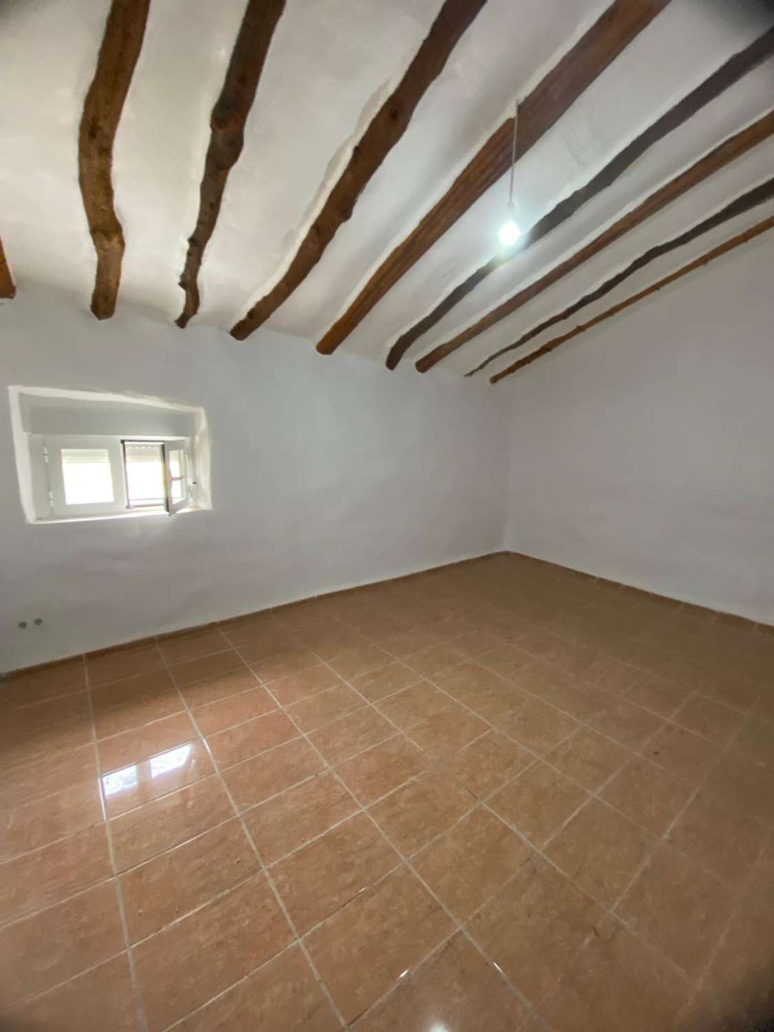 Superbe maison de 2/3 chambres avec jardin au cœur d'Oria, avec possibilité d'acquérir la propriété voisine.***