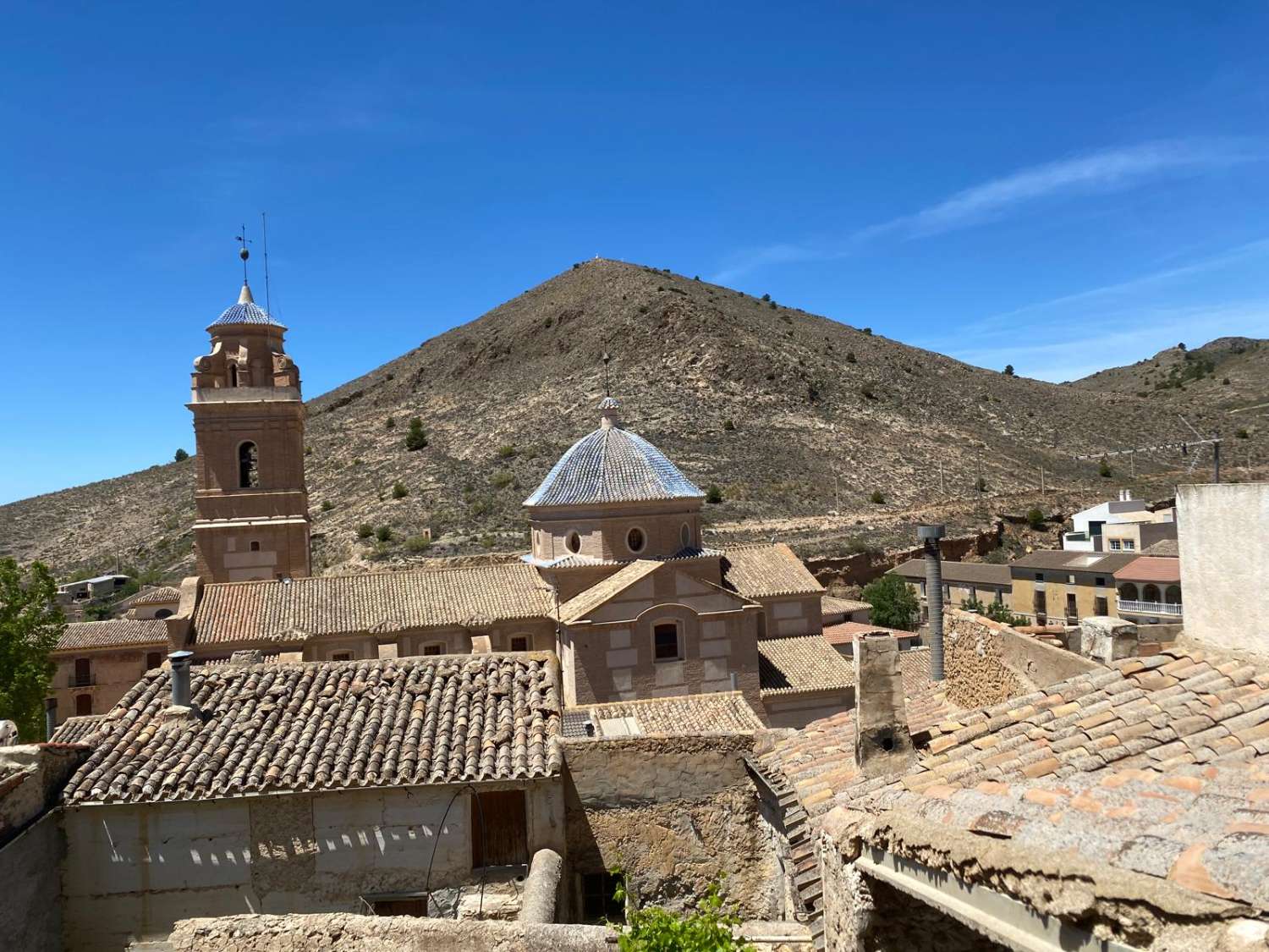 Superbe maison de 2/3 chambres avec jardin au cœur d'Oria, avec possibilité d'acquérir la propriété voisine.***